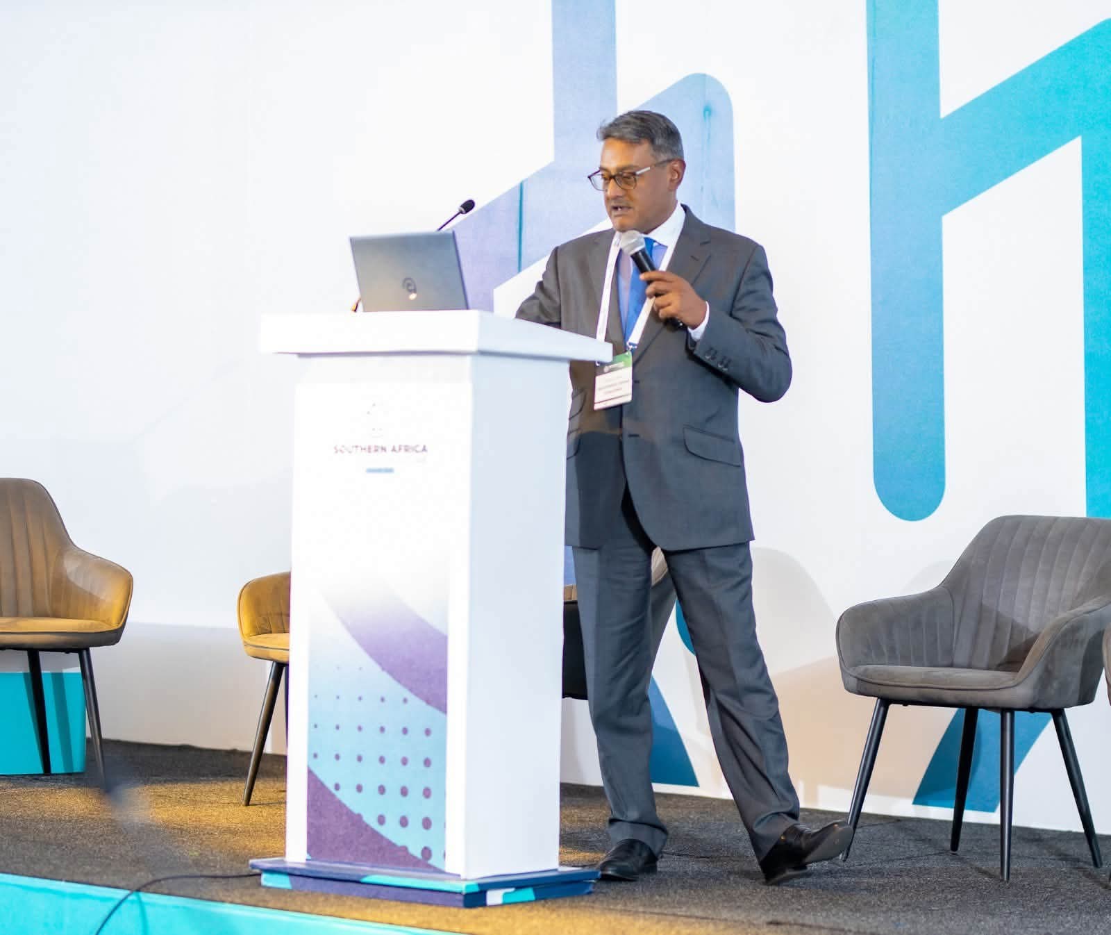 Jiten G. Shah presenting the E.Y.E Foundation Africa model at SAEIS 2026 in Victoria Falls, Zimbabwe